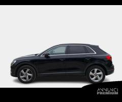 AUDI Q3 35 TDI S tronic Business Advanced