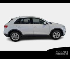 AUDI Q3 35 TDI S tronic Business