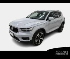 VOLVO XC40 D3 AWD Geartronic Business Plus - 2