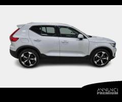 VOLVO XC40 D3 AWD Geartronic Business Plus - 4