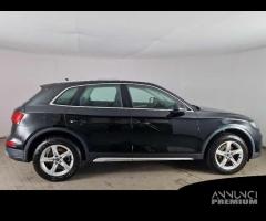 AUDI Q5 40 TDI MHEV Business Advanced quattro S tr