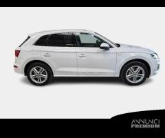 AUDI Q5 55 TFSI e S line Plus quattro S tronic