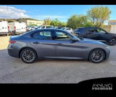 ALFA ROMEO GIULIA 2.2 Turbo AT8 150CV Super 4 PORT