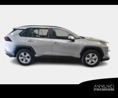 TOYOTA RAV 4 2.5 HV 178cv E-CVT Business 2WD