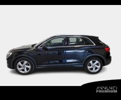 AUDI Q3 35 TDI S tronic Business Advanced