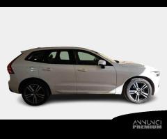 VOLVO XC60 B4 D AWD automatico Business