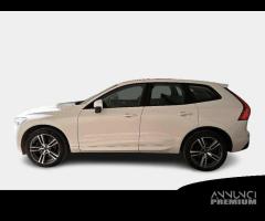 VOLVO XC60 B4 D AWD automatico Business