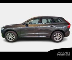 VOLVO XC60 D4 Geartronic Business MY21