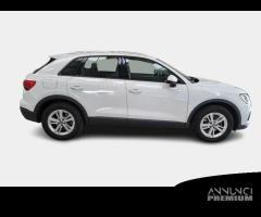 AUDI Q3 35 TDI S tronic Business