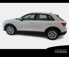 AUDI Q3 35 TDI S tronic Business