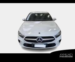 MERCEDES-BENZ A 180 d Automatic Business Extra 5 P