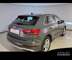 AUDI Q3 35 TDI S tronic Business Advanced