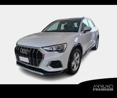 AUDI Q3 40 TDI quattro S tronic Business Advanced