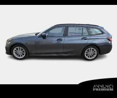 BMW 318 48V Business Advantage Touring auto