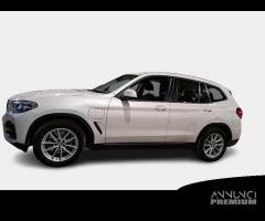 BMW X3 xDrive 30e Business Advantage Autom.