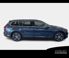 VOLKSWAGEN PASSAT VARIANT 1.6 TDI 88kW Business BM