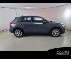 AUDI Q3 35 TDI S tronic Business