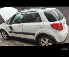 Suzuki SX4 1.6 4x4 cod. mot. M16A / Fiat Sedici