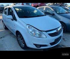 Ricambi usati per Opel Corsa 1.3 CDTI 2009