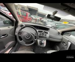 Ricambi per Renault Scenic 1.6.16v benz 2007