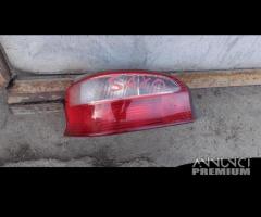 Faro Posteriore Citroen Saxo VTS - 2