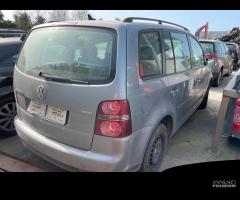 Ricambi usati per Volkswagen Touran 2.0 benz 2009