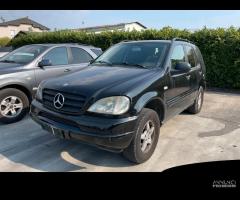 Ricambi usati per Mercedes ML 320 112942 del 2000