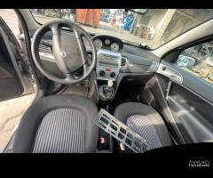 Ricambi usati per Lancia Ypsilon 1.2 benz 2007