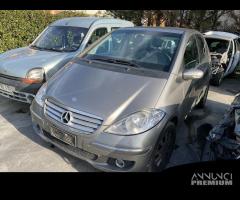 Ricambi usati per Mercedes Classe A 200 CDI 05 - 4