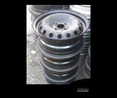 Cerchi in ferro R15 per Fiat Grande Punto - 1