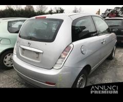 Ricambi usati per Lancia Ypsilon 2005