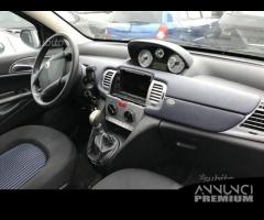 Ricambi usati per Lancia Ypsilon 2005