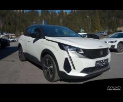 Ricambi usati per Peugeot 3008 2021