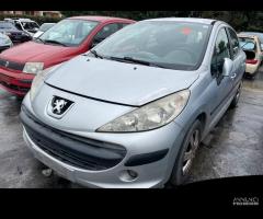 Ricambi usati per Peugeot 207 1.4 benz del 2010