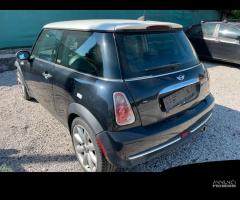 Ricambi usati per Mini Cooper 1.6 16V b 06 W10B16A