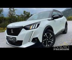 Ricambi usati per Peugeot 2008 2021