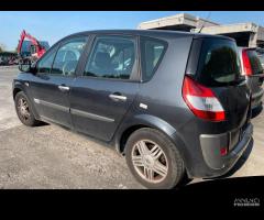 Ricambi usati per Renault Scenic 1.9dCi 2005 F9QL8