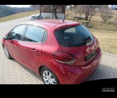 Ricambi usati per Peugeot 208 2017 - 3