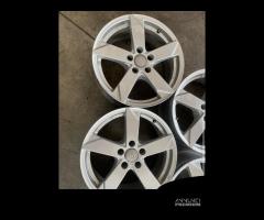 4 CERCHI LEGA DA 17 USATI AUDI A 4 3431568