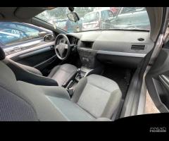 Ricambi usati per Opel Astra 1.7 CDTI 2004 Z17DTH - 2