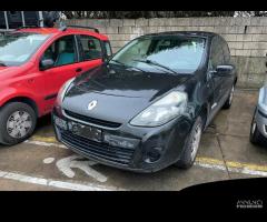 Ricambi usati per Renault Clio TCe del 2011 - 1