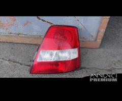 Faro posteriore destro Kia Sorento