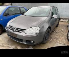 Ricambi usati per Volkswagen Golf 1.6 benz '07 BSE