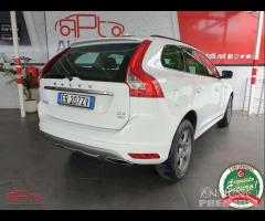 VOLVO XC60 D4 AWD Momentum