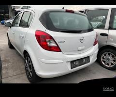 Ricambi usati per Opel Corsa 1.2 Benz del 2009