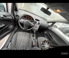 Ricambi usati per Opel Corsa 1.2 Benz del 2009