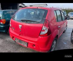 Ricambi usati per Dacia Sandero 1.4 benz 2010