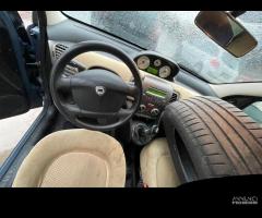 Ricambi usati per Lancia Ypsilon 1.2 benz del 2004