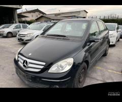 Ricambi usati per Mercedes Classe B 150 benz 05