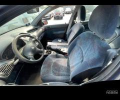 Ricambi usati Peugeot 206 1.1 benz 01 HFX